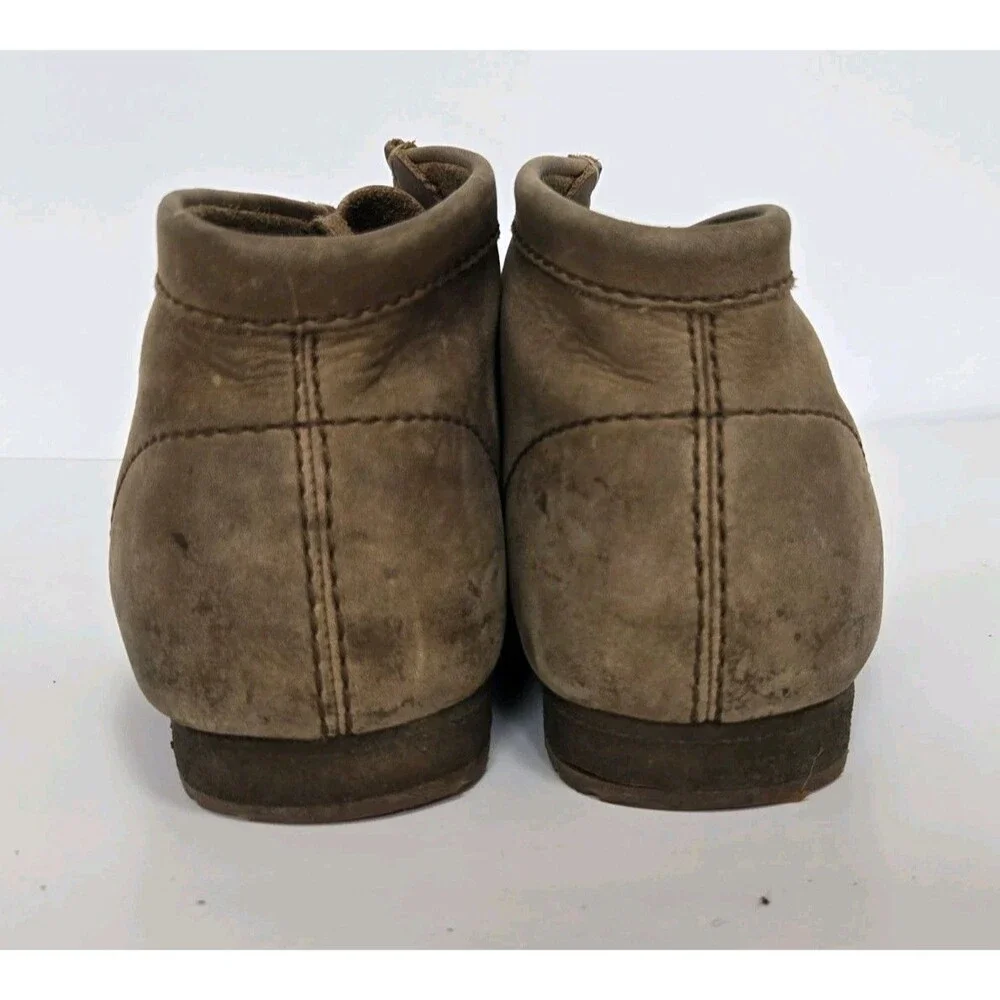 Clarks Boots Mens 11 Wallabee Chukka Desert Shoes Brown Leather Lace Up Mid Top